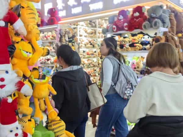 top 10 core advantages of partnering with a local yiwu sourcing agent