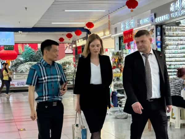 top 10 critical questions to ask a yiwu sourcing agent before signing on