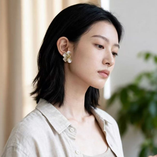 photography scene model display earing